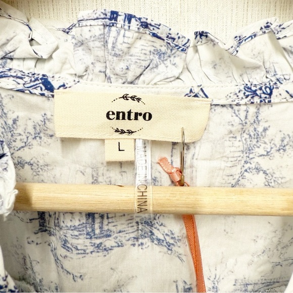 NWT Entro Blue and White Ruffle Sleeve Blouse, Size Large - Picture 5 of 9